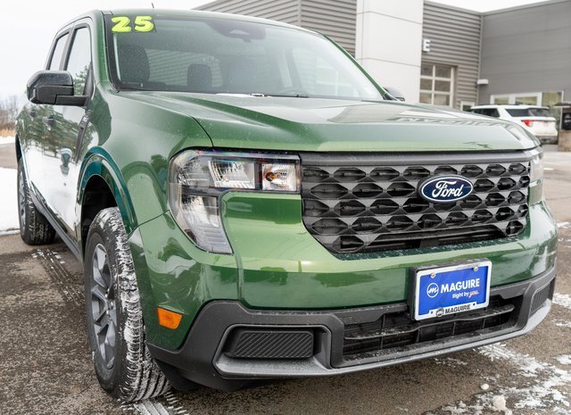 New 2025 Ford Maverick XLT w/ XLT Luxury Package image 4