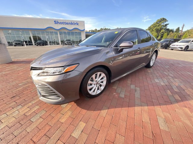 Used 2023 Toyota Camry LE FWD image 27