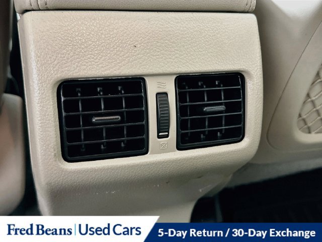 Used 2014 Subaru Outback 2.5i Limited w/ Moonroof Package AWD/4WD image 32