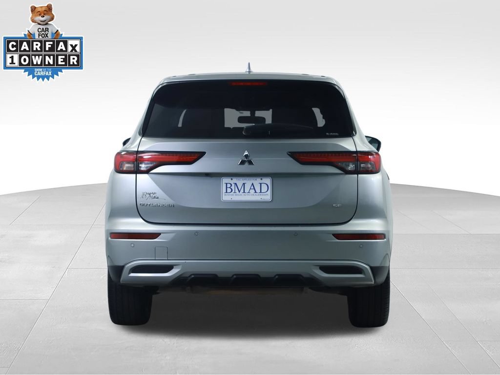 Used 2024 Mitsubishi Outlander SE AWD/4WD image 11