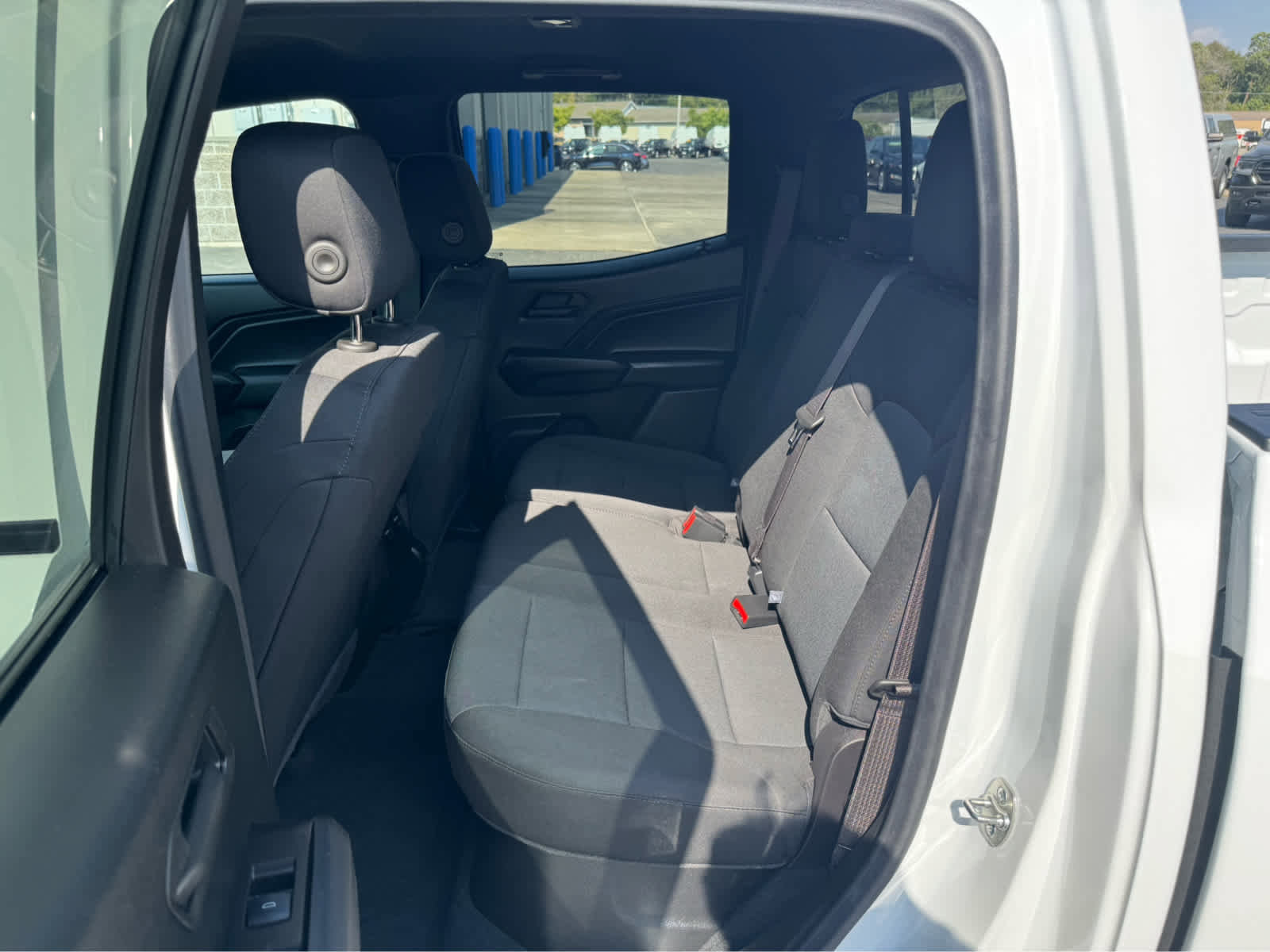 Used 2024 Chevrolet Colorado Trail Boss w/ Advanced Trailering Package image 12