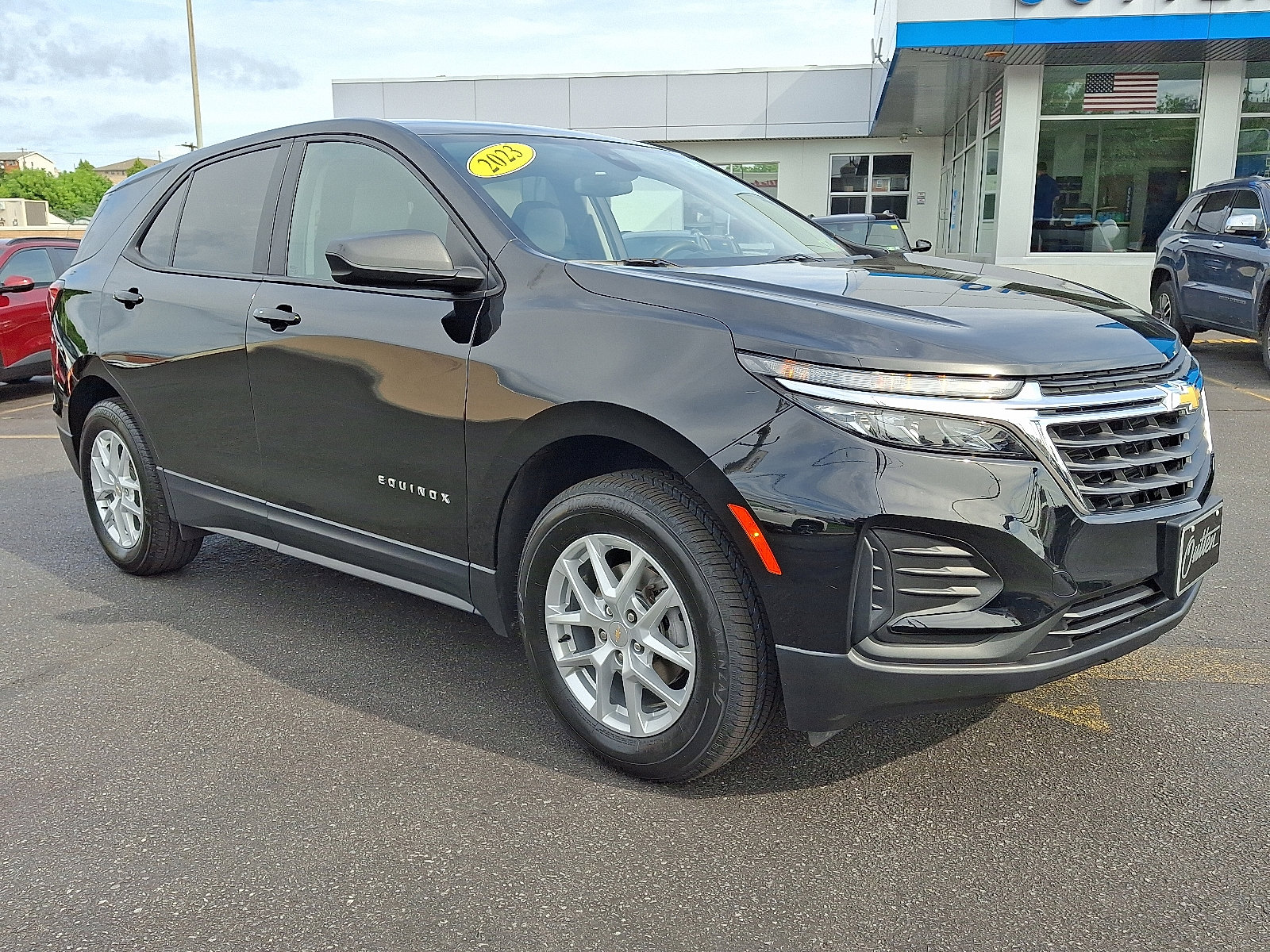 Used 2023 Chevrolet Equinox LS w/ LS Convenience Package image 7