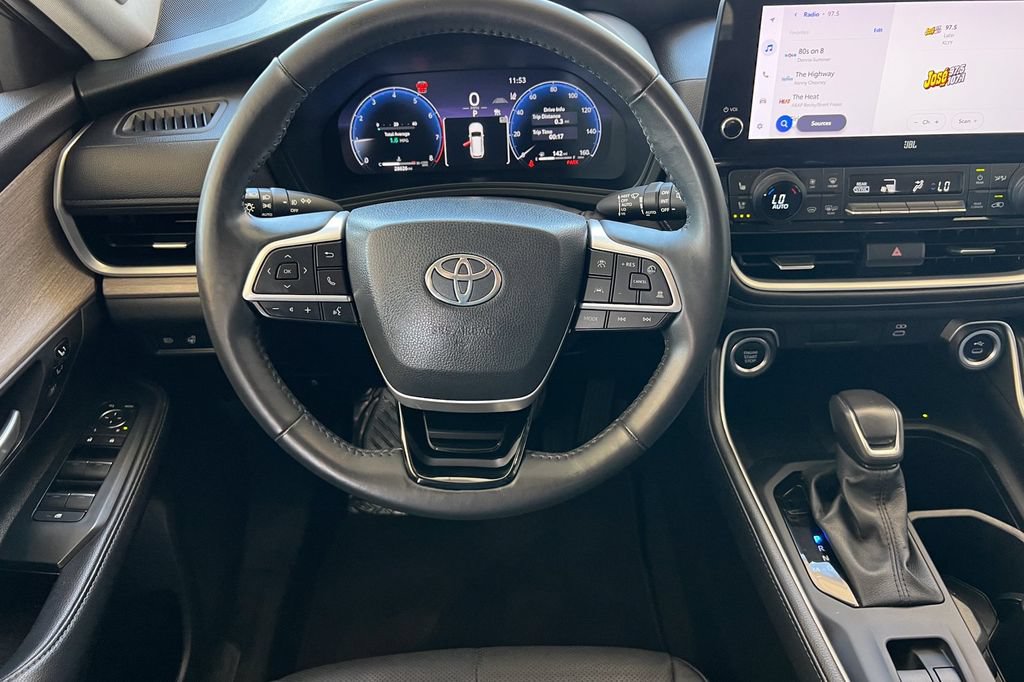 Certified 2024 Toyota Grand Highlander FWD image 18