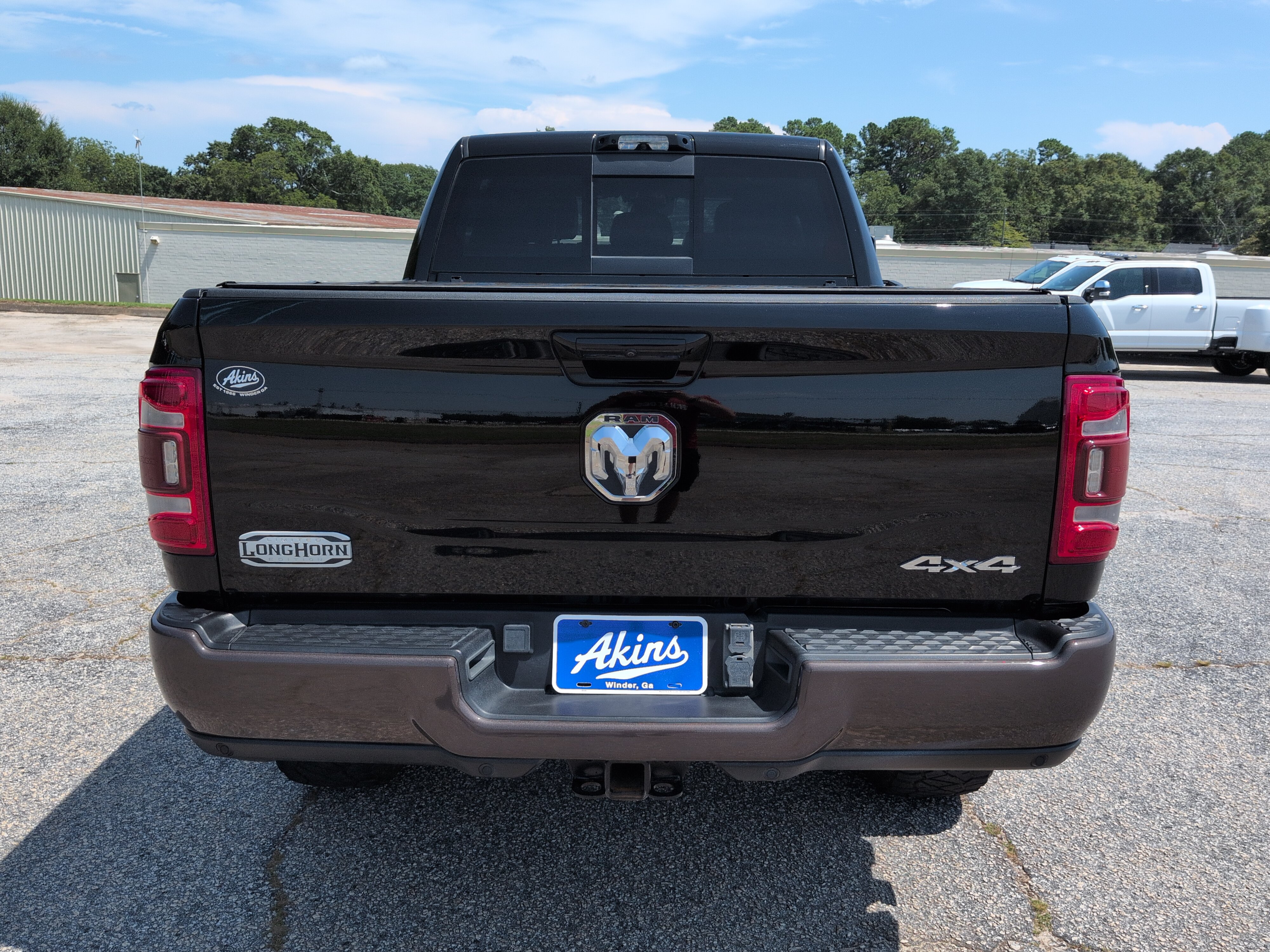 Used 2024 RAM 2500 Limited w/ Safety Group AWD/4WD image 4