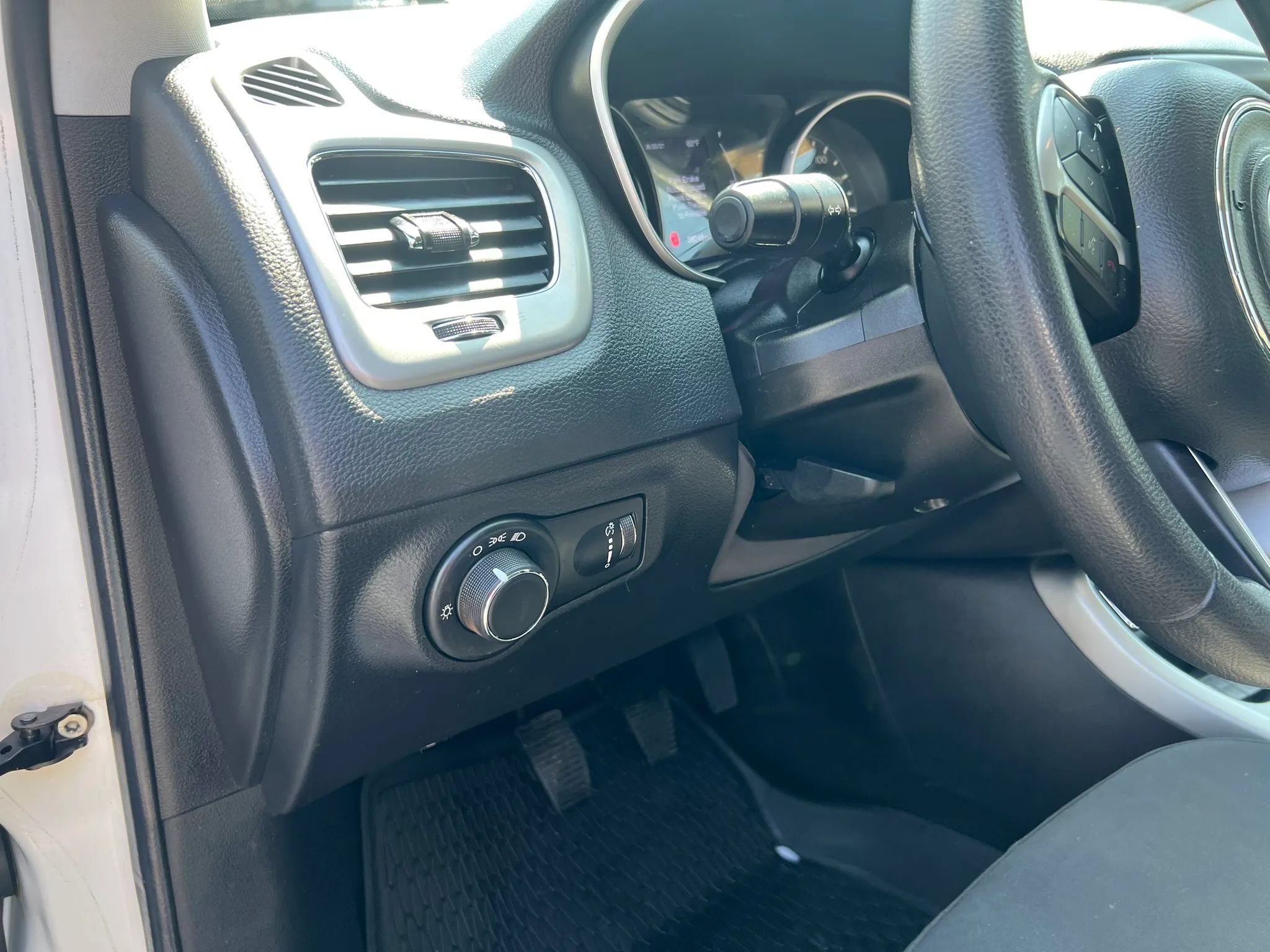 Used 2019 Jeep Compass Sport FWD image 13