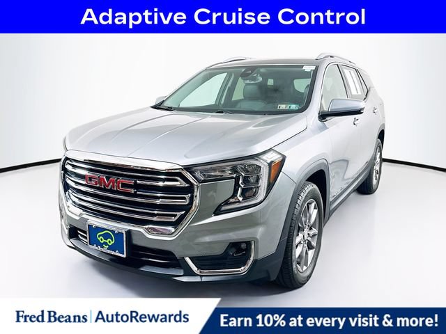 Used 2023 GMC Terrain SLT AWD/4WD image 3