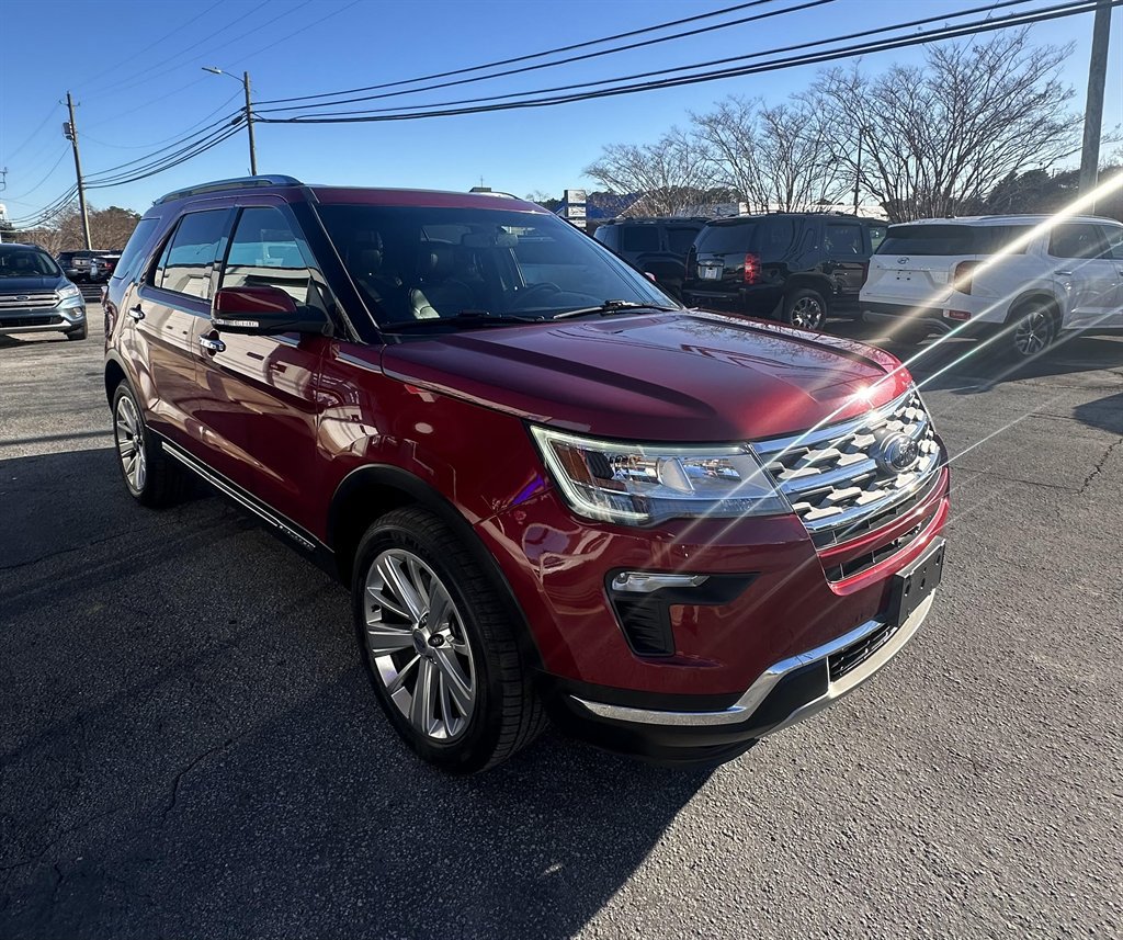 Used 2018 Ford Explorer Limited w/ Class II Trailer Tow Package image 3