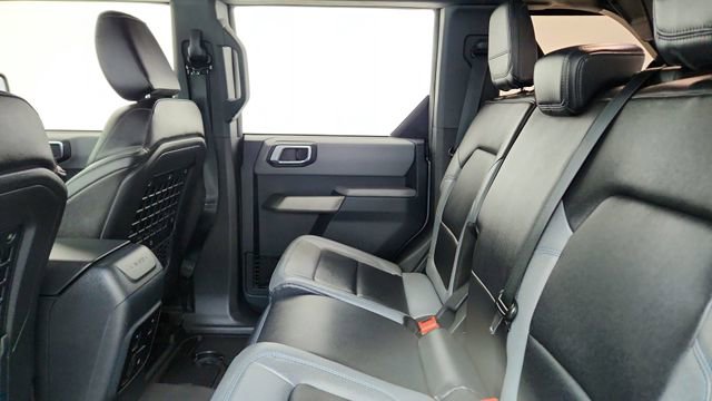 Used 2023 Ford Bronco Black Diamond image 27