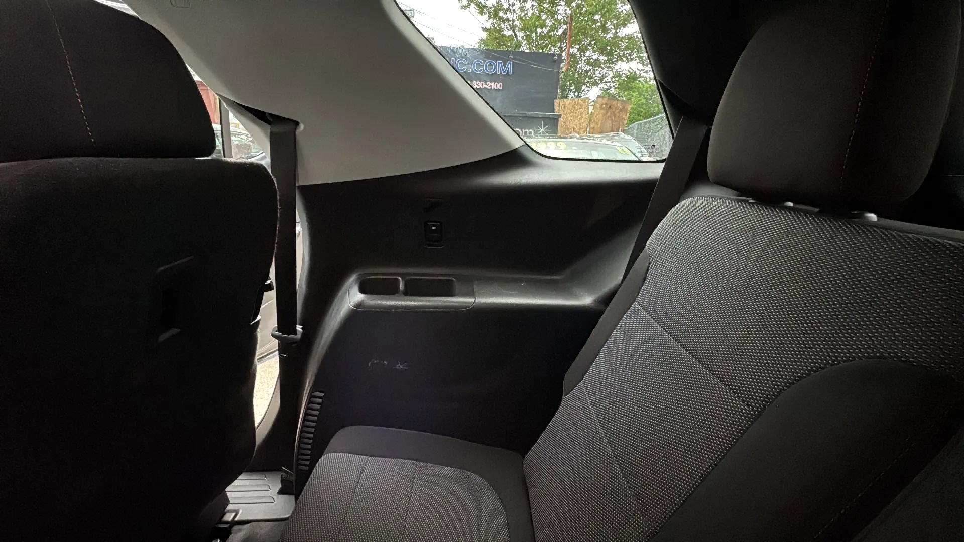 Used 2021 Chevrolet Traverse LT image 20