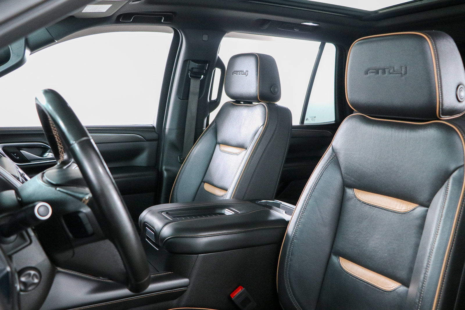 Used 2023 GMC Yukon AT4 w/ Max Trailering Package AWD/4WD image 27