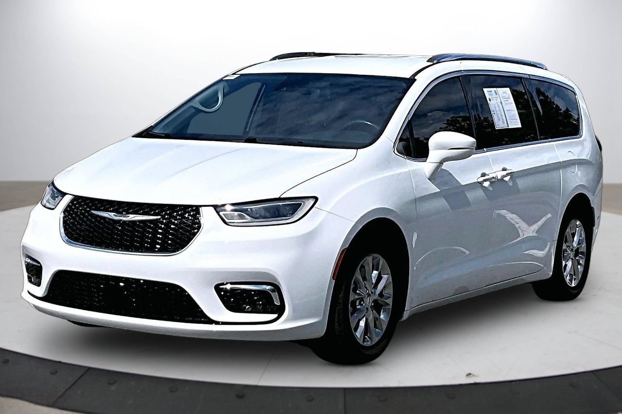 Certified 2021 Chrysler Pacifica Touring-L FWD image 4