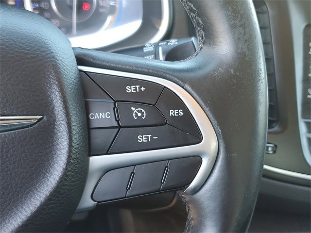 Used 2016 Chrysler 200 Limited w/ Convenience Group image 13