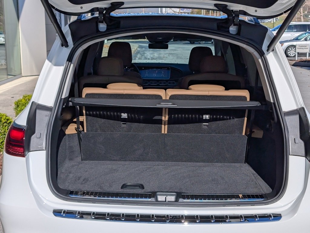 Used 2025 Mercedes-Benz GLS 450 4MATIC image 32