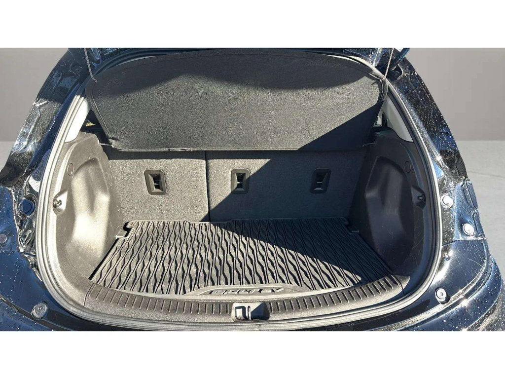 Used 2023 Chevrolet Bolt LT w/ Infotainment Package image 9