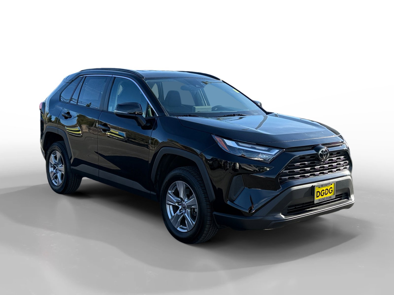 Used 2024 Toyota RAV4 XLE image 7
