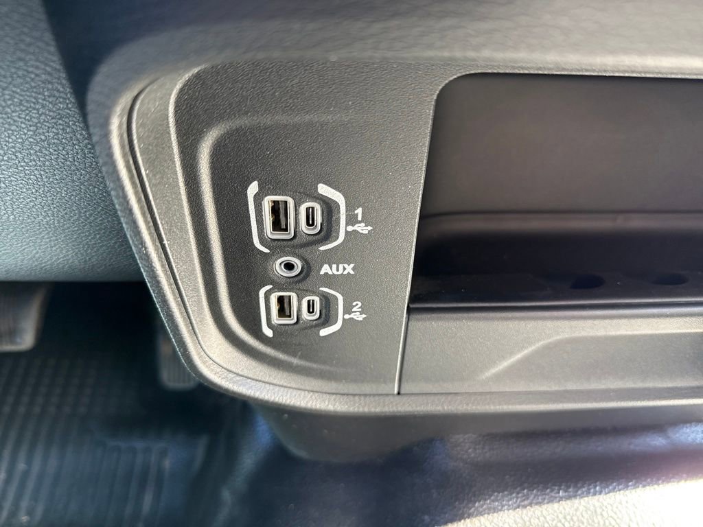 Used 2023 RAM 2500 Tradesman w/ Chrome Appearance Group image 27