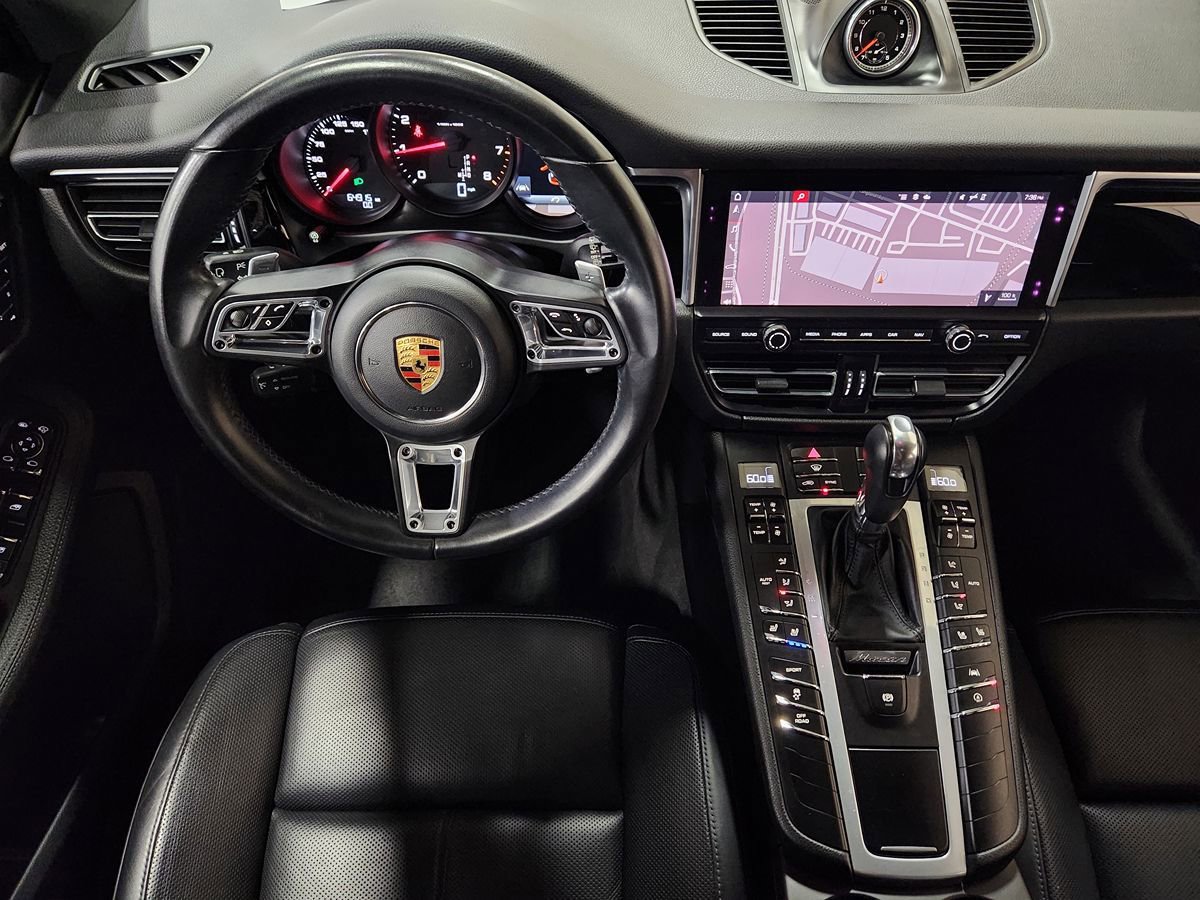 Used 2020 Porsche Macan AWD/4WD image 47