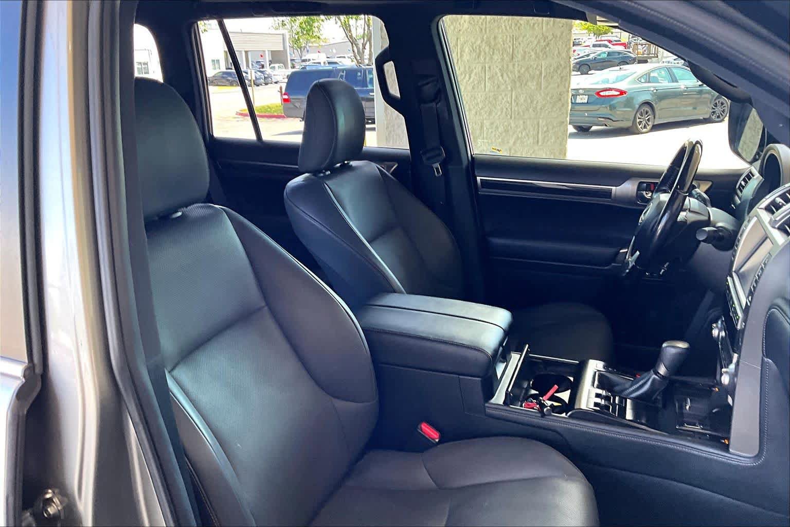 Used 2020 Lexus GX 460 Premium w/ Premium Package AWD/4WD image 9