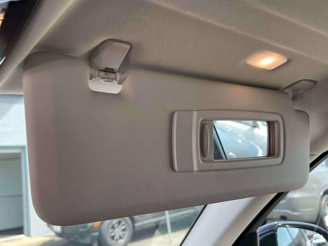 Used 2019 BMW X7 xDrive40i w/ Premium Package AWD/4WD image 38