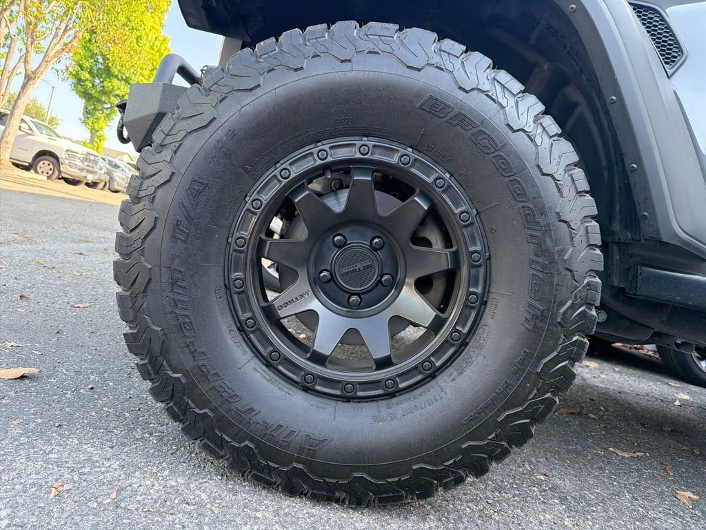 Used 2023 Jeep Wrangler Sport AWD/4WD image 9