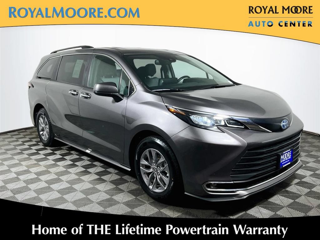 Certified 2024 Toyota Sienna XLE