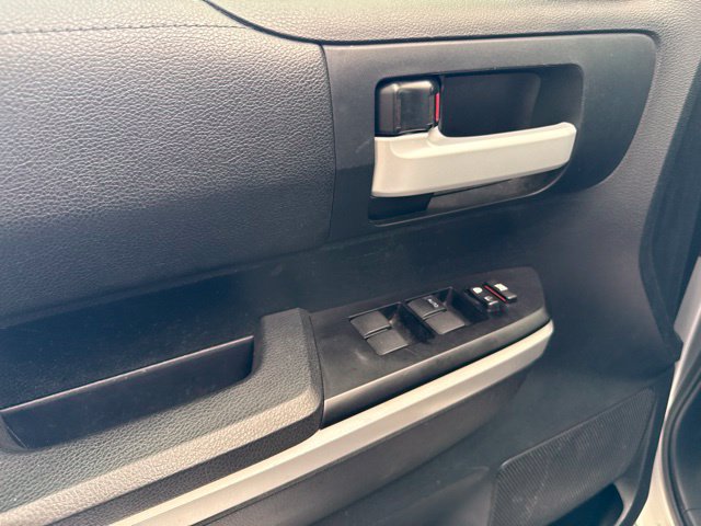 Used 2017 Toyota Tundra SR5 RWD image 14