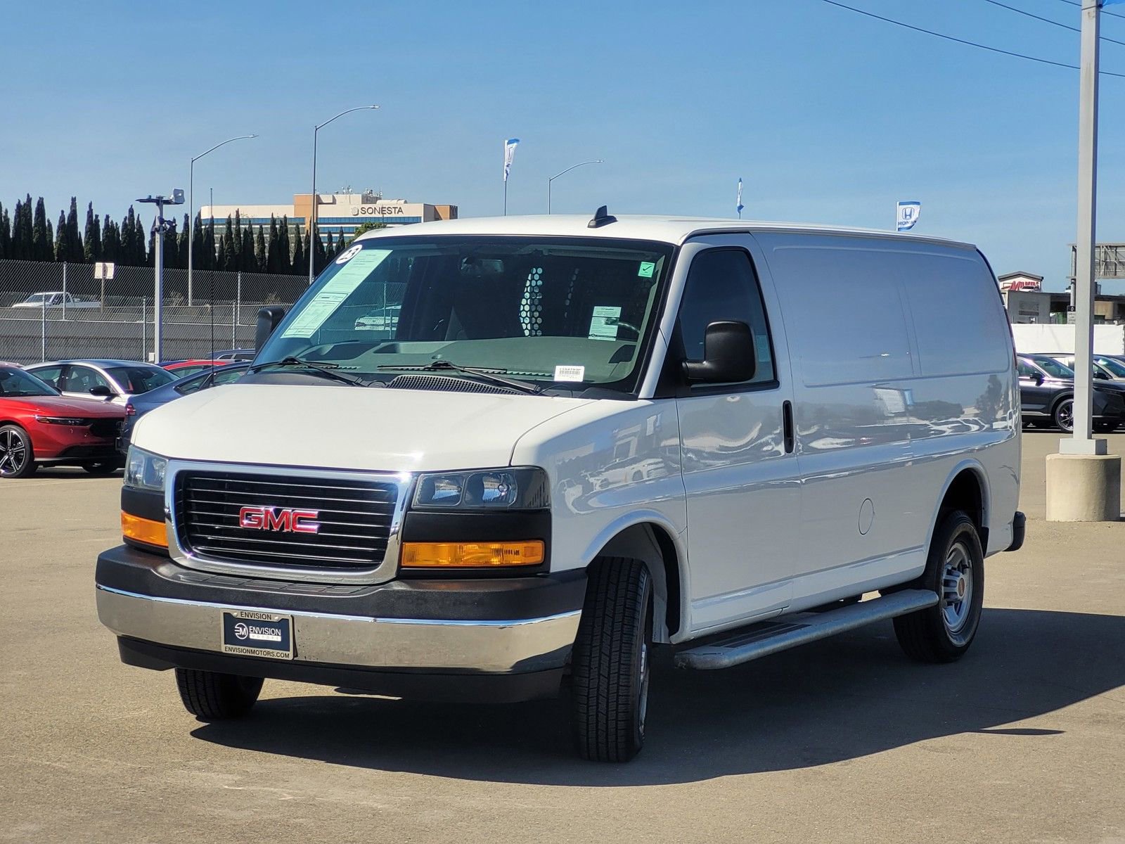 Used 2023 GMC Savana 2500 w/ Driver Convenience Package image 9