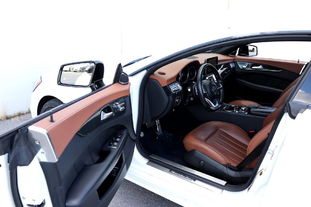 Used 2018 Mercedes-Benz CLS 550 w/ Premium 2 Package image 2
