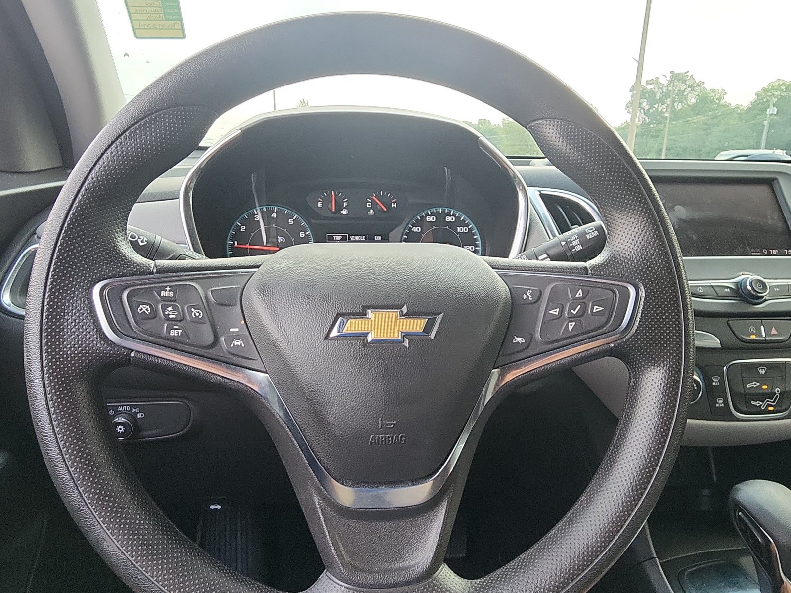 Used 2024 Chevrolet Equinox LS w/ Driver Confidence II Package FWD image 12