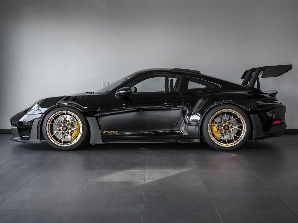 Certified 2025 Porsche 911 GT3 RS RWD image 2