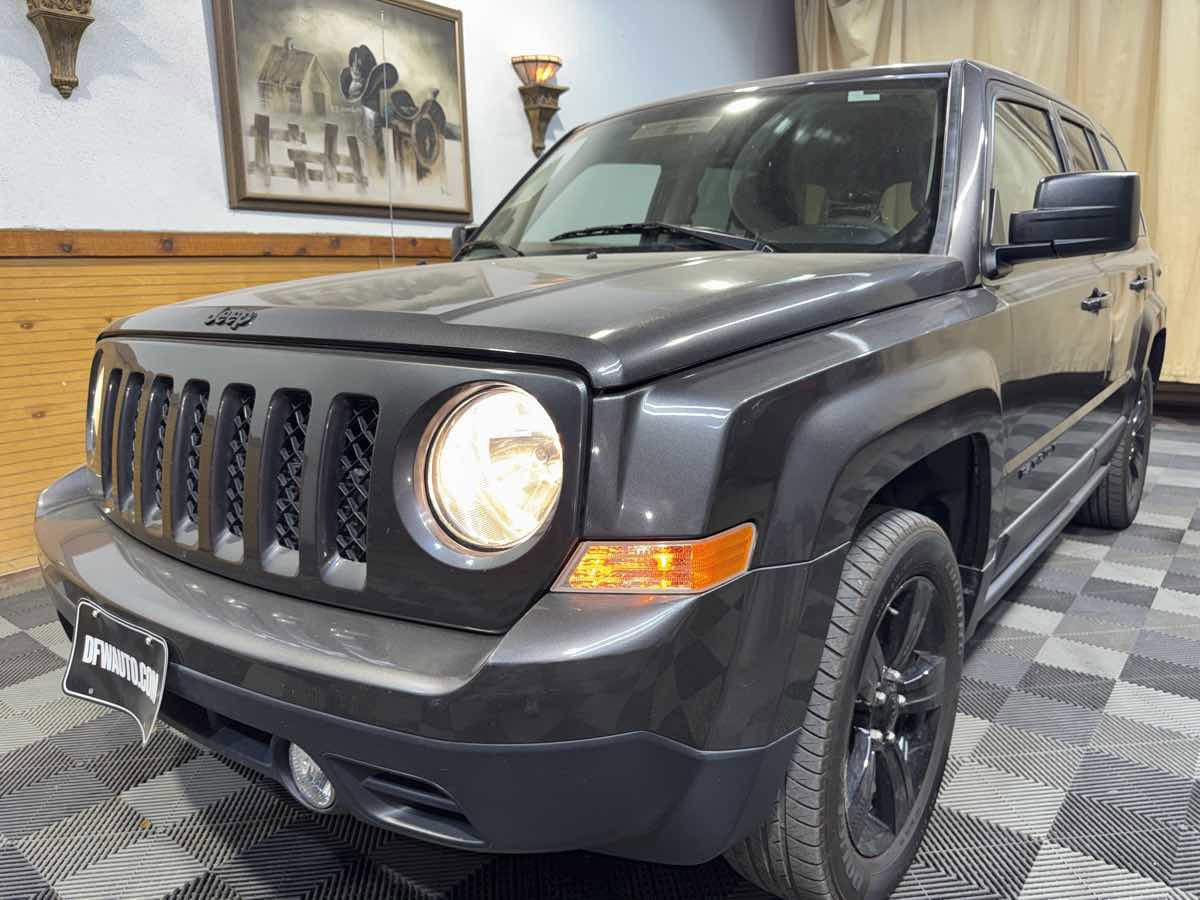 Used 2015 Jeep Patriot Sport w/ Power Value Group FWD image 5