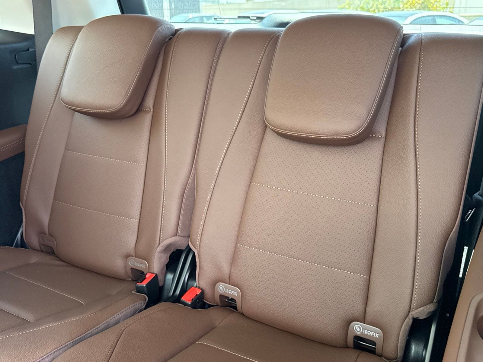 New 2026 Mercedes-Benz GLS 450 4MATIC image 32