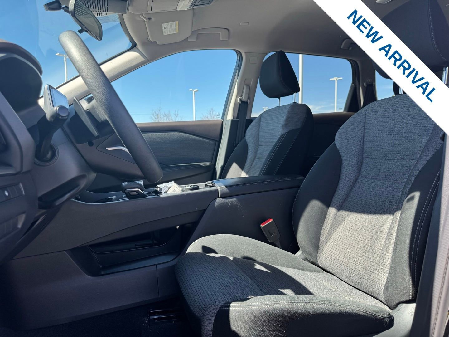Used 2022 Nissan Rogue SV image 16