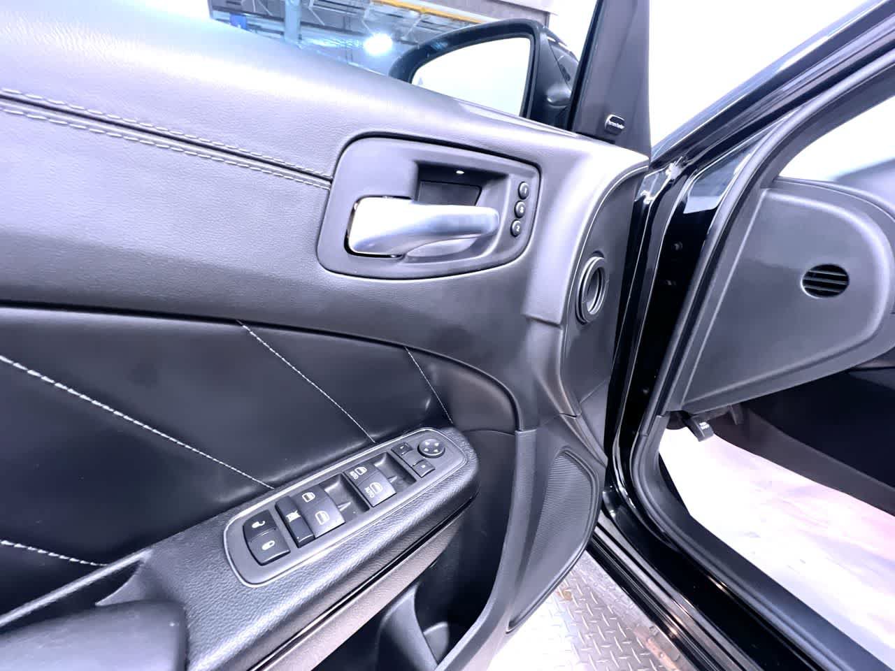 Used 2023 Dodge Charger R/T w/ Plus Group RWD image 12