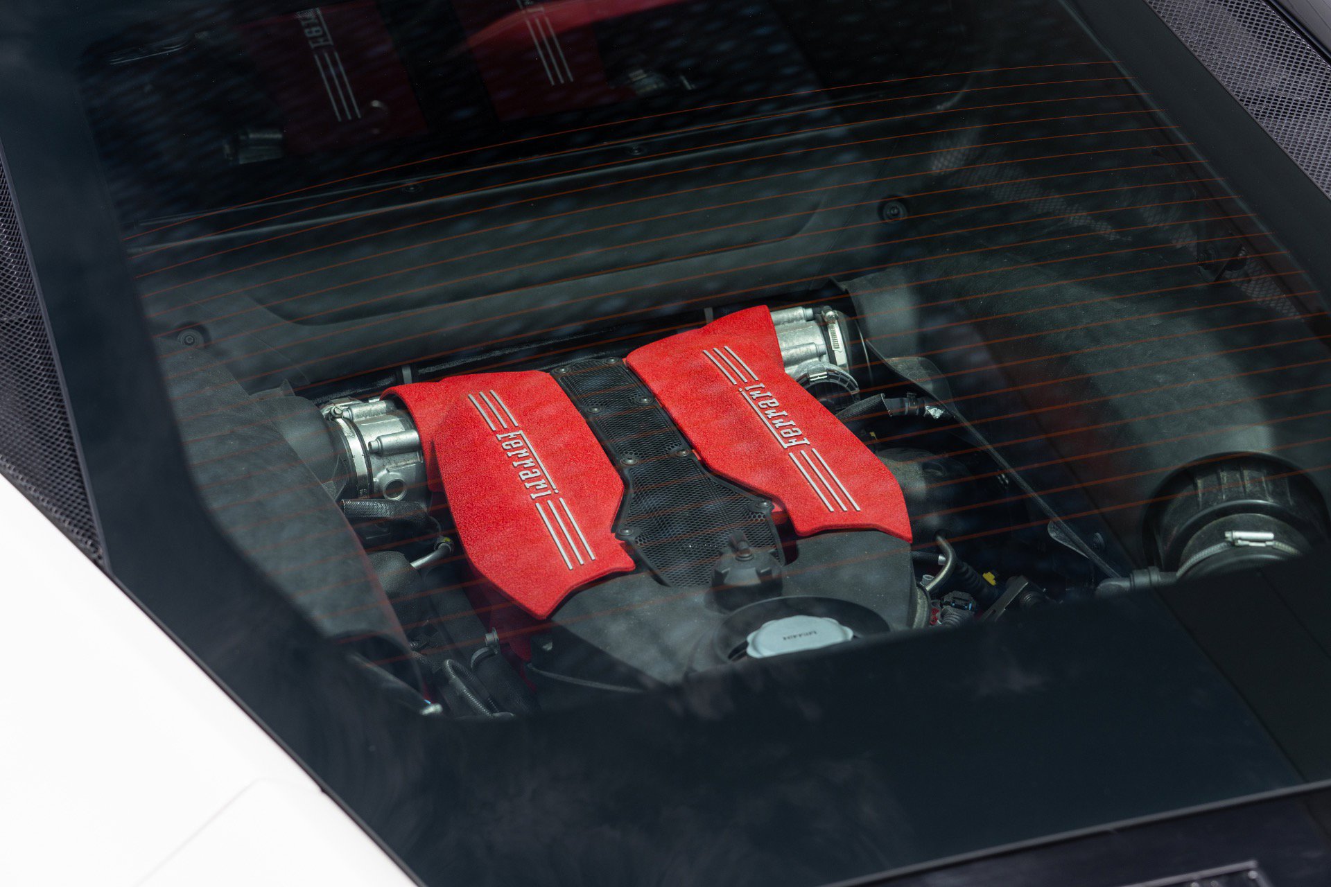 Used 2016 Ferrari 488 GTB RWD image 33