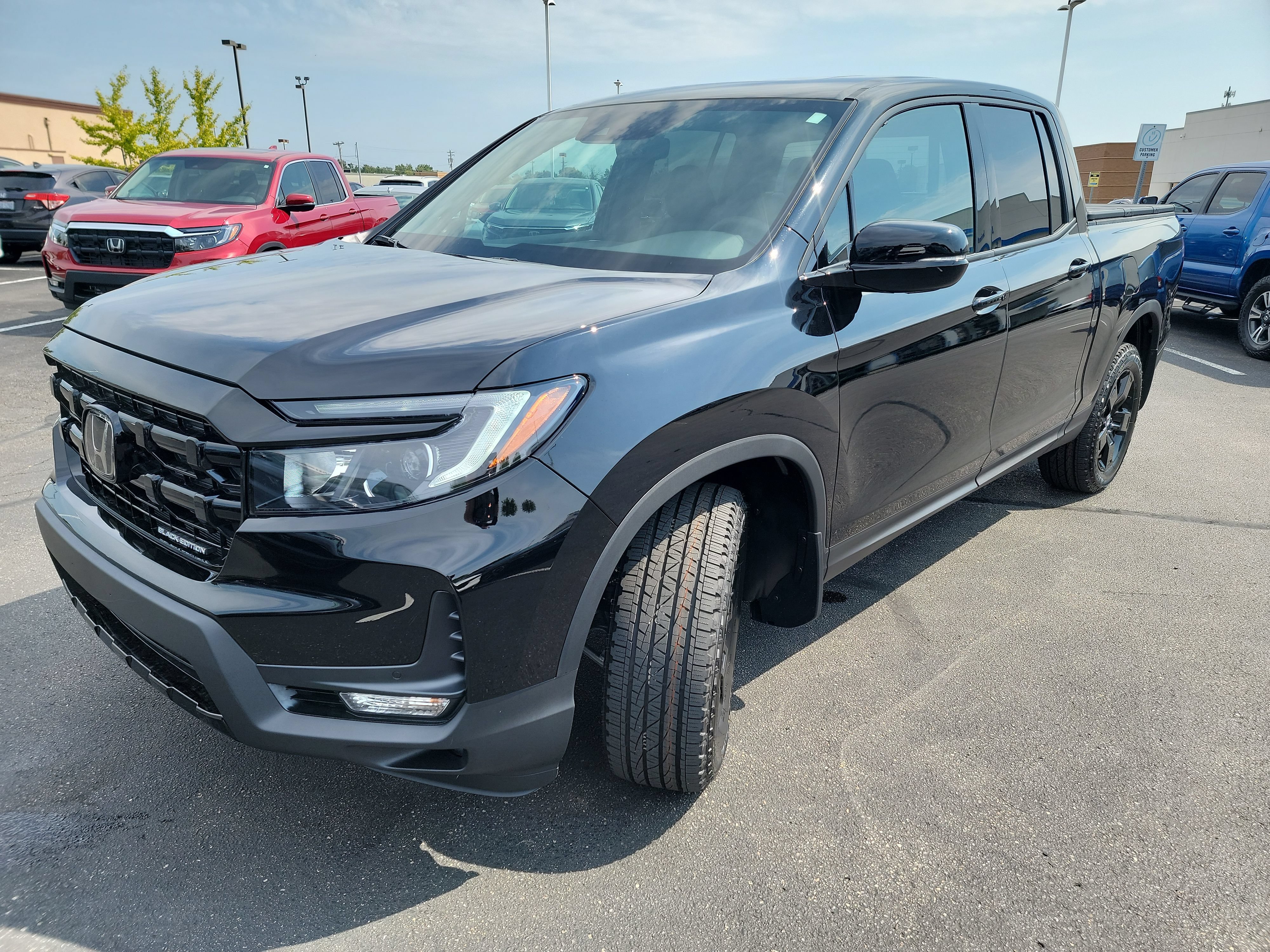 New 2026 Honda Ridgeline Black Edition image 3