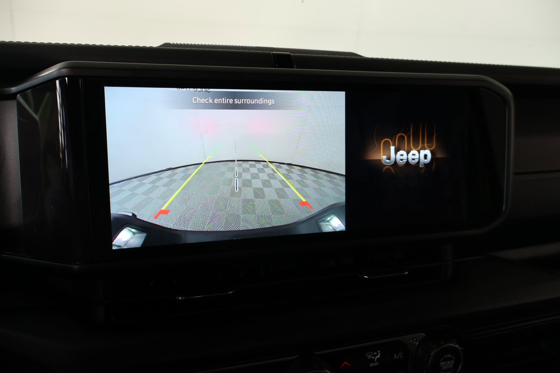 New 2025 Jeep Gladiator Sport AWD/4WD image 6