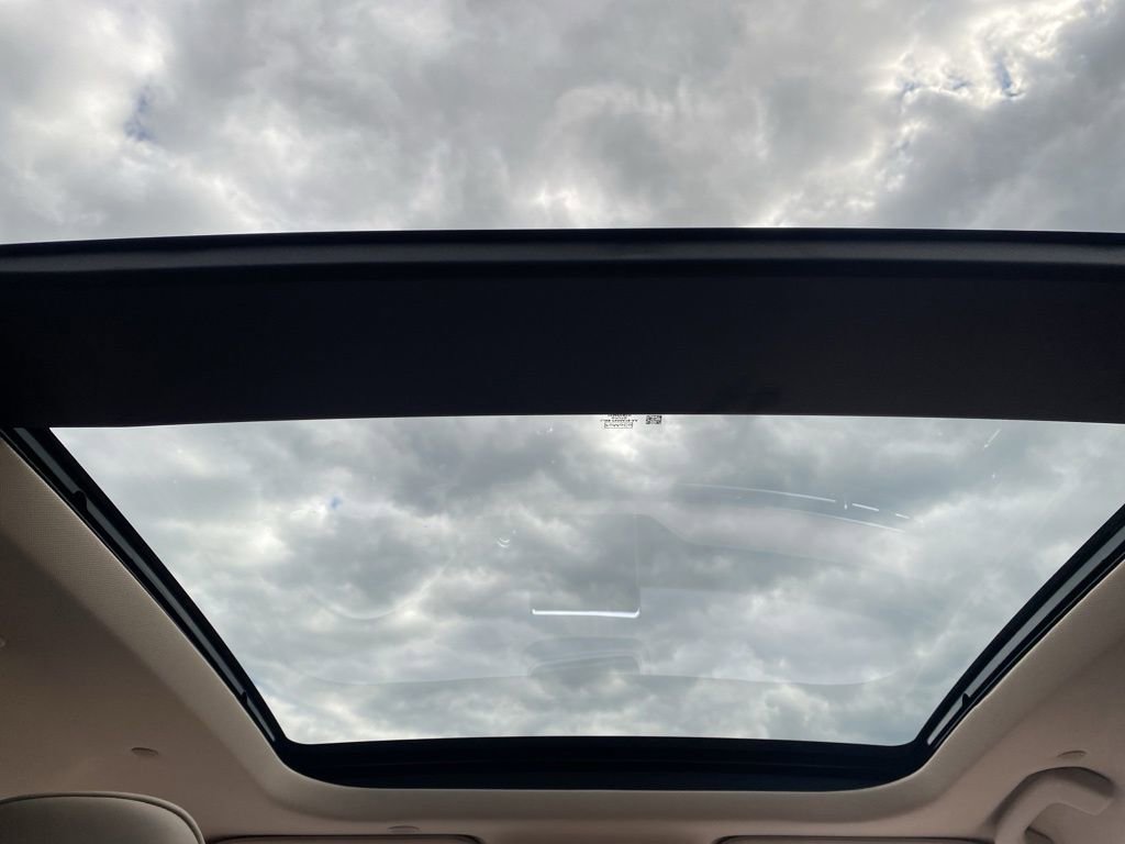 Used 2022 Lincoln Corsair Reserve w/ Elements Package image 28