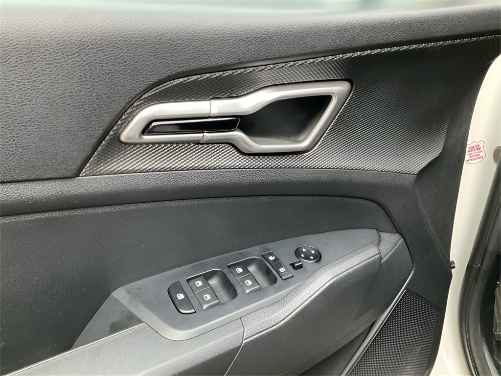 Used 2024 Kia Sportage LX image 17