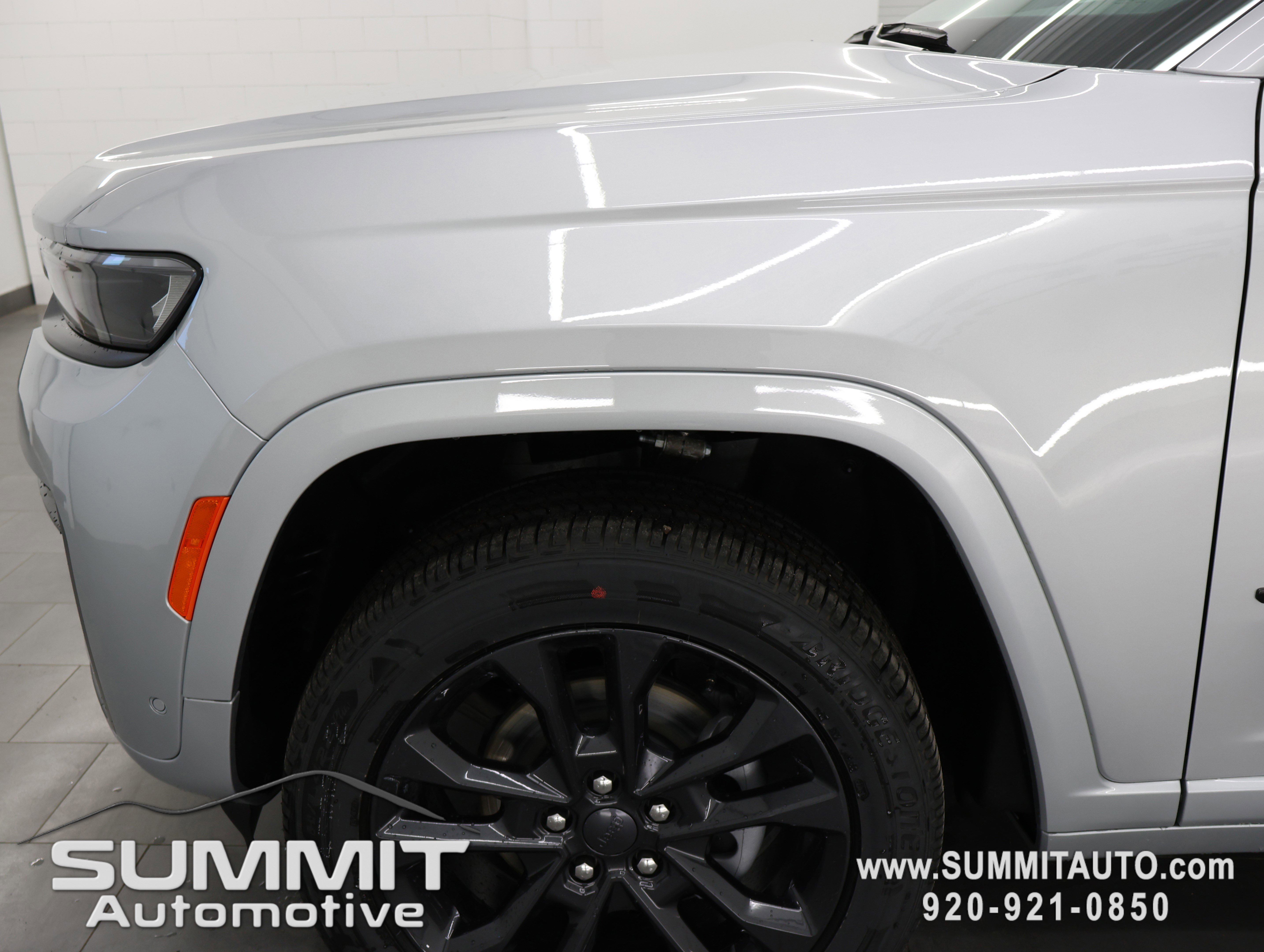 New 2026 Jeep Grand Cherokee Limited Reserve image 38