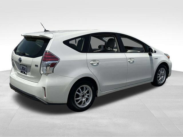Used 2016 Toyota Prius V Four FWD image 27