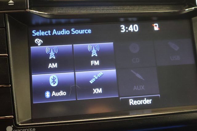 Used 2018 Toyota RAV4 XLE AWD/4WD image 22