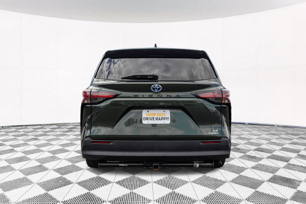 Used 2021 Toyota Sienna LE FWD image 9