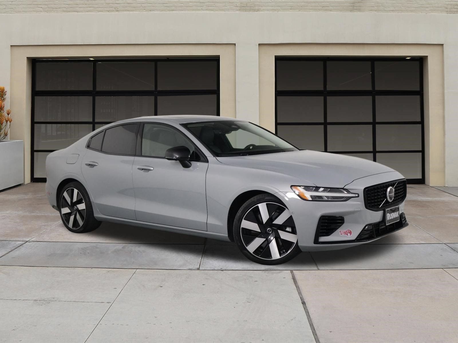 Certified 2024 Volvo S60 T8 Plus AWD/4WD image 34