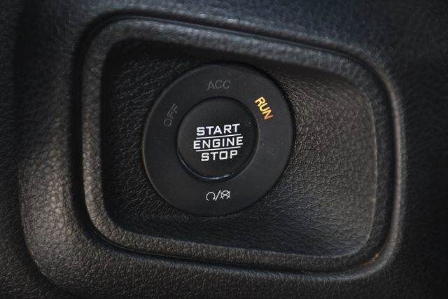 Used 2024 Jeep Wrangler Willys image 19