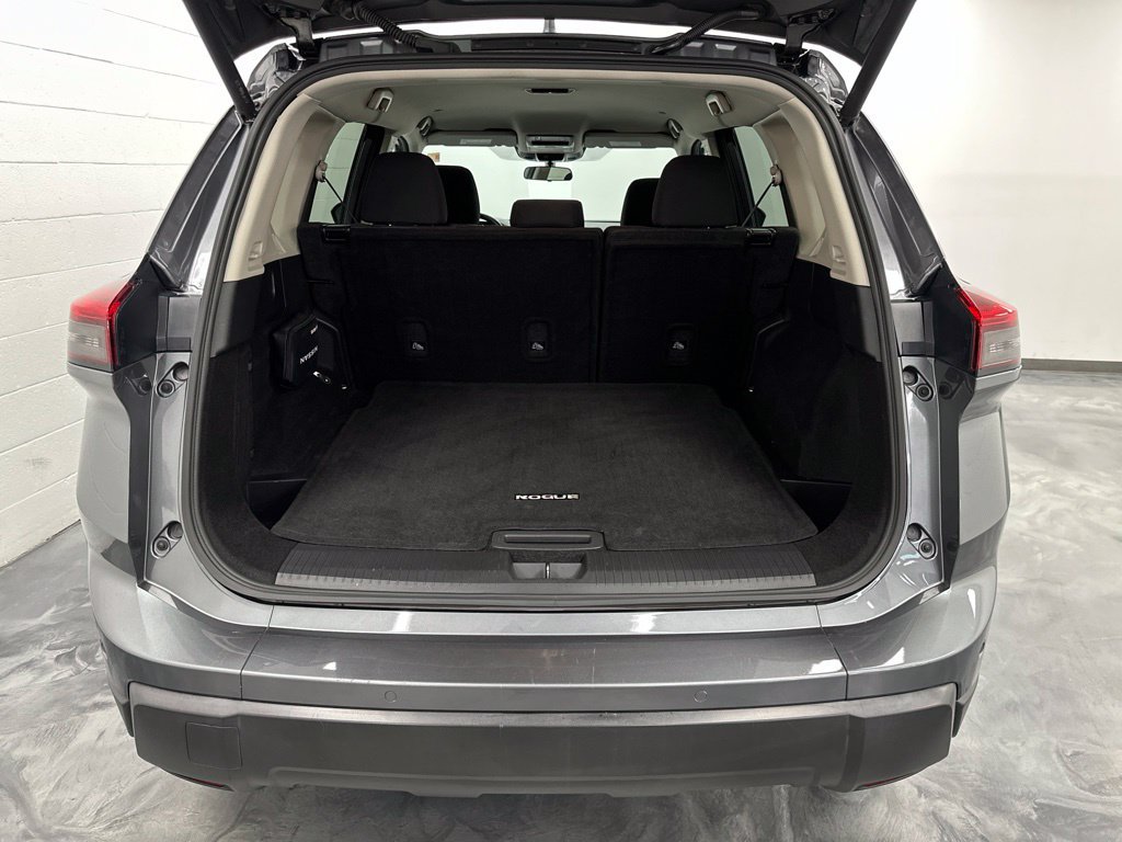 Used 2024 Nissan Rogue SV AWD/4WD image 11