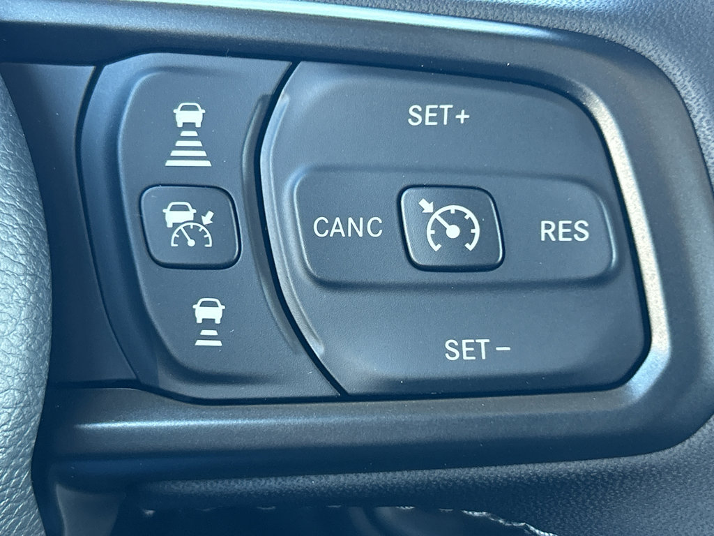 New 2025 Jeep Gladiator Willys image 12
