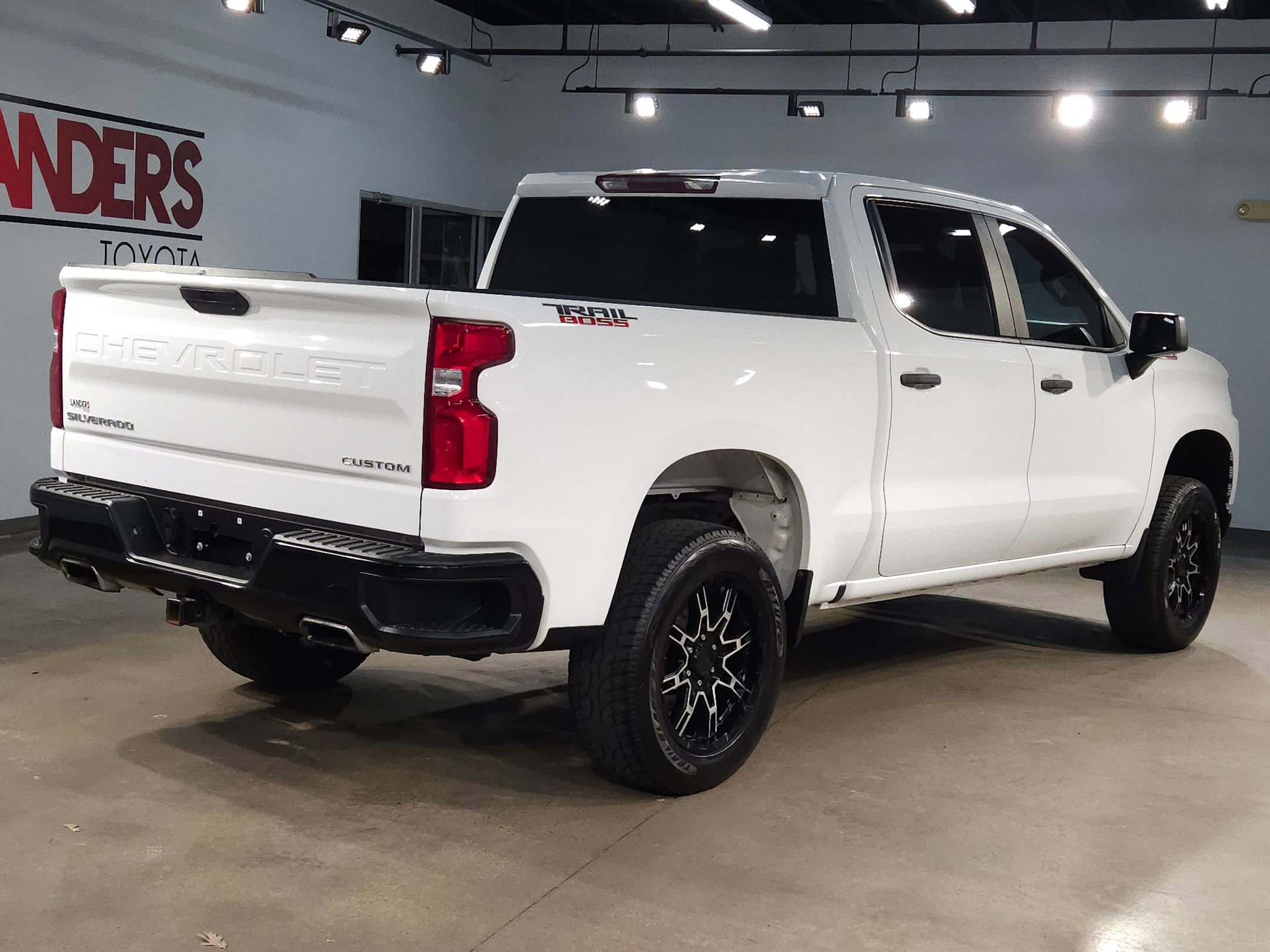 Used 2021 Chevrolet Silverado 1500 Custom Trail Boss image 7