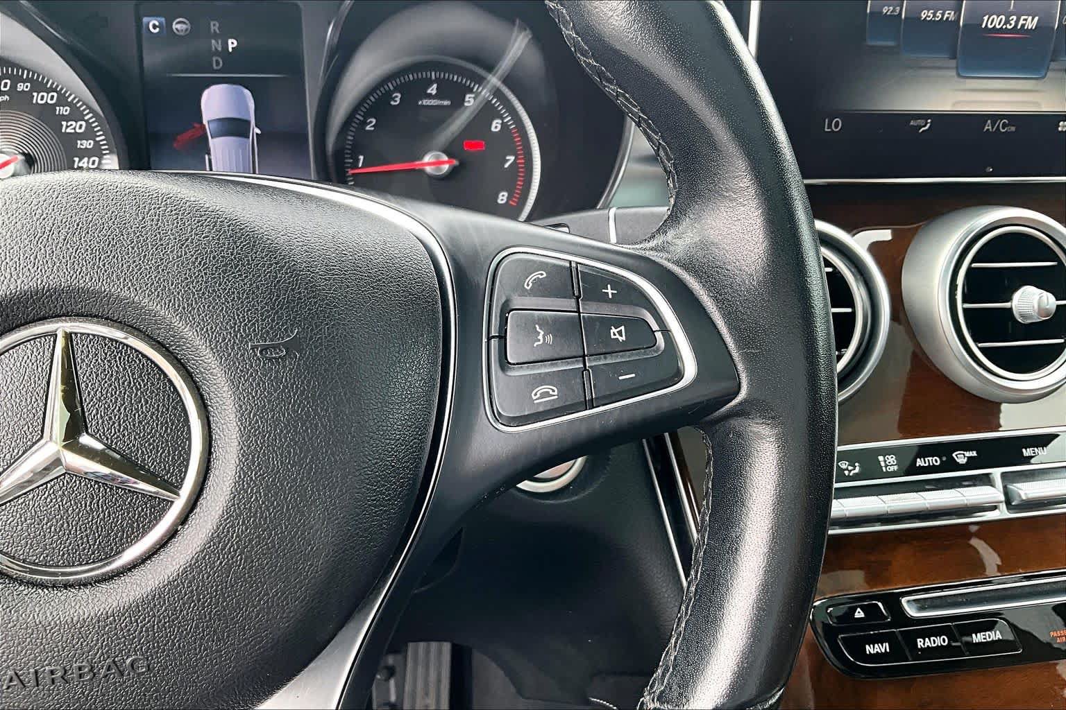 Used 2019 Mercedes-Benz GLC 300 4MATIC image 25