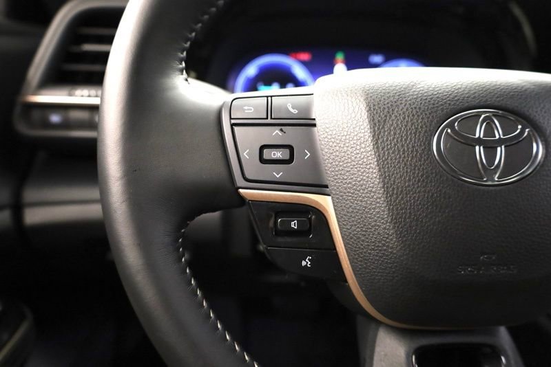 Used 2024 Toyota Crown XLE image 24